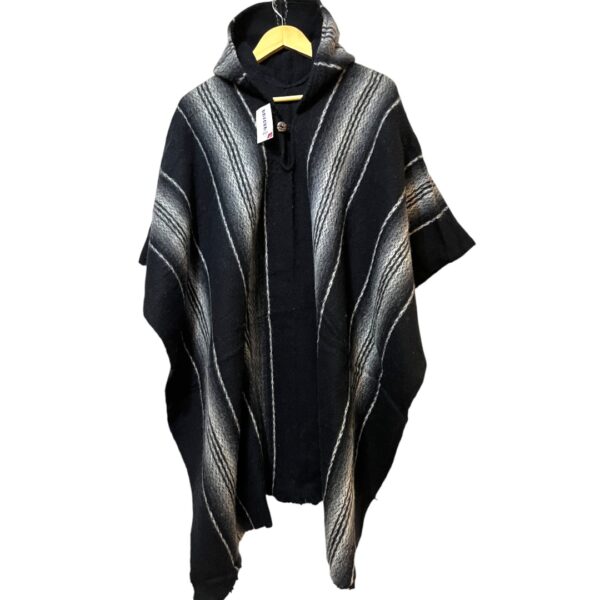 poncho modelo arrayán