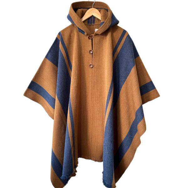poncho de lana, artesanal