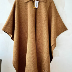Poncho artesanal vicuña con cuello