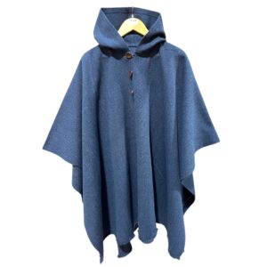 Poncho artesanal azul