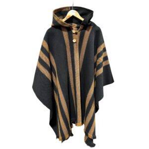 poncho de lana, artesanal